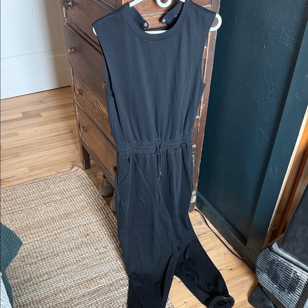 Sleeveless Black Jumpsuit